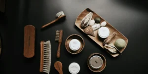 Outils et savoir-faire d entretien du vestiaire par un valet de chambre